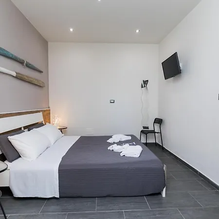 Passi Di Mare Джардини-Наксос